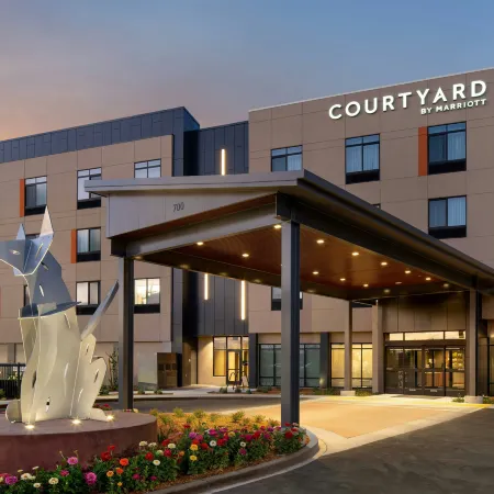 Courtyard Petaluma Sonoma County