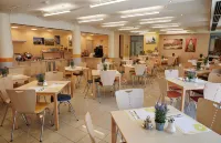 Hotel Kolping Wien Zentral - Bữa sáng