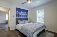 Recently Remodeled Dtwn Frisco Home w/ Yard! - WiFi