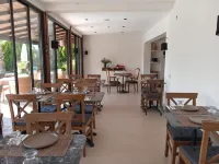 Phellos Suites Boutique Hotel - พร้อมอาหารเช้า
