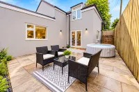 Beautiful 3 Bed Cottage - Hot Tub & Free Parking - อ่างจากุชชี่