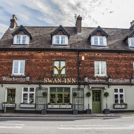 The Swan Inn Hotels in Godalming