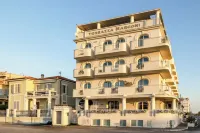 Terrazza Marconi Hotel&Spamarine - سبا