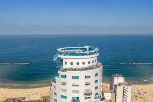 Sea Tower by Isrotel Design - Parking