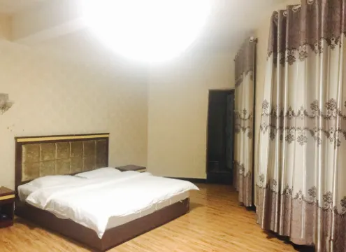 Tongren Yanhe Precious Hotel