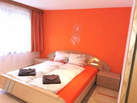 Haus Falke Отели в г. Фисп