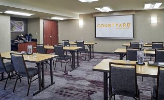 3. 코트야드 디트로..