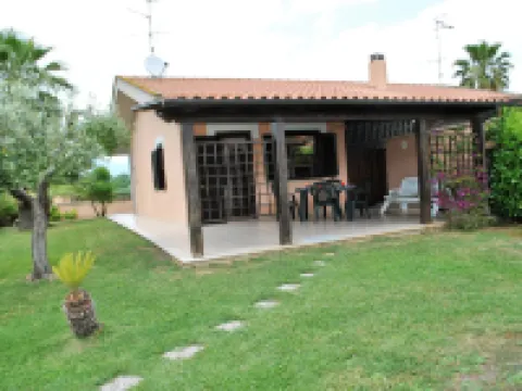 Villa Barbie Between Terracina and Sperlonga, 400 mt from Beach 豐迪酒店