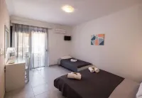 Akroyiali Resort Hotels in Apollonii