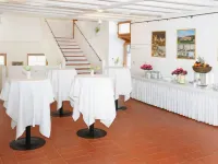 Tagungshaus Kloster Heiligkreuztal Hoteles en Sigmaringa