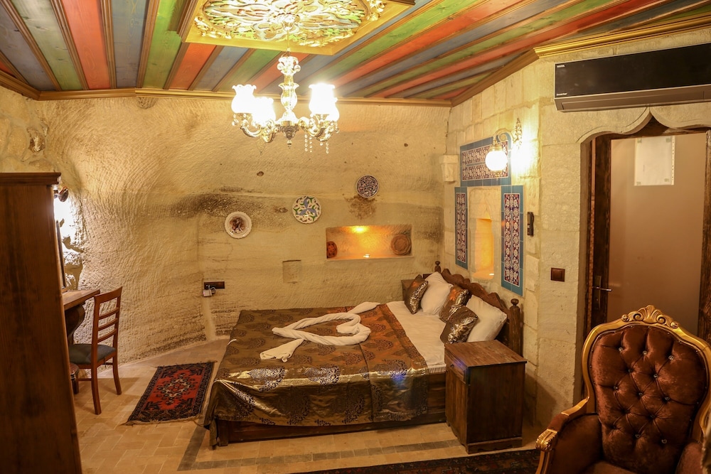 Goreme Palace Cave Suites