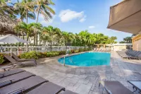 Wyndham Deerfield Beach Resort - Beach