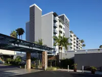 Four Points by Sheraton Los Angeles Westside Hotels near Los Angeles Intl. Airport