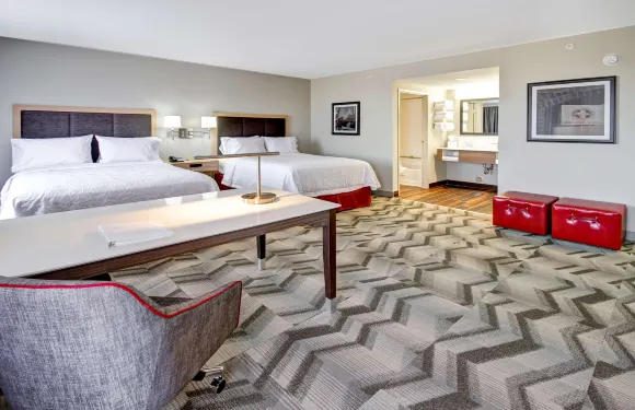 梅迪辛哈特歡朋套房酒店