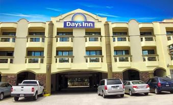 5. Days Inn..