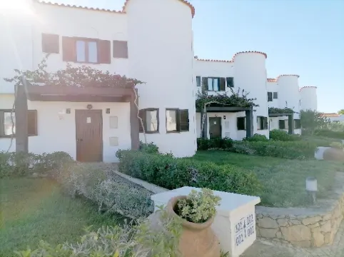 Apartamentos Vale de Carros by Umbral