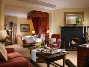 The Dunraven, Adare