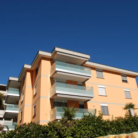 Saleggi Apt. 20