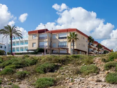 Montanar Mar Hôtels à proximité de : La Casa Del Cable Espai D'art