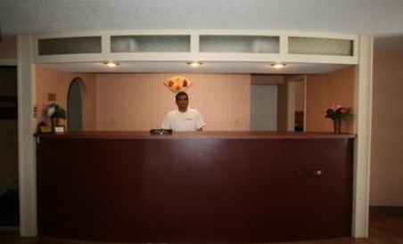 Executive Inn - Housity