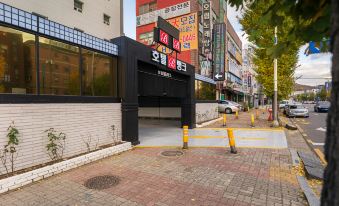 Incheon (Seoknam-Dong) Bank 썸네일