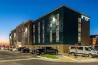 WoodSpring Suites Bakersfield Airport