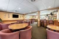聖瑪麗斯美洲最佳價值套房酒店 - 酒吧