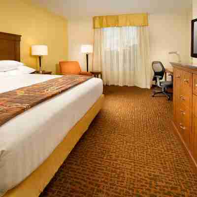 Drury Inn & Suites Valdosta Rooms