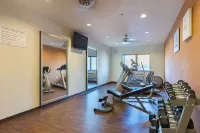 Comfort Suites Beachside - salle de sport