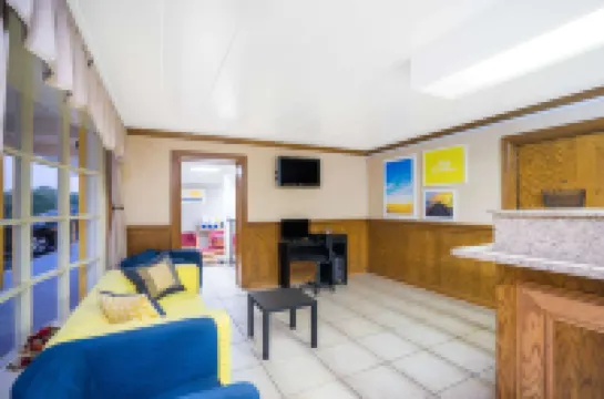 デイズ イン バイ ウィンダム リンカーントン リンカーントンのホテル