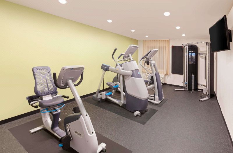 WoodSpring Suites Las Colinas - Northwest Dallas photo 2