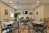 GrandStay Hotel & Suites Hotels in Sisters