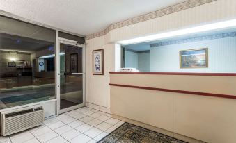 Super 8 by Wyndham Commerce