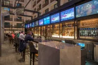 Hyatt Regency San Francisco Airport - bar