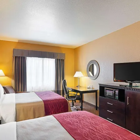 Comfort Inn & Suites Orange - Montpelier