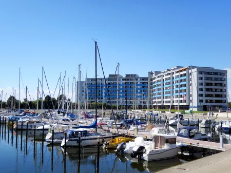 Ostseeresidenz Damp (Dmp171) Отели в г. Дамп