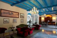 Santa Isabel Boutique