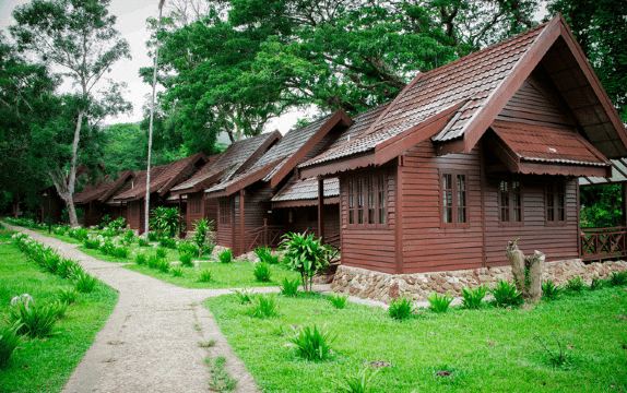 무티아라 타만 네가라 자연 경관