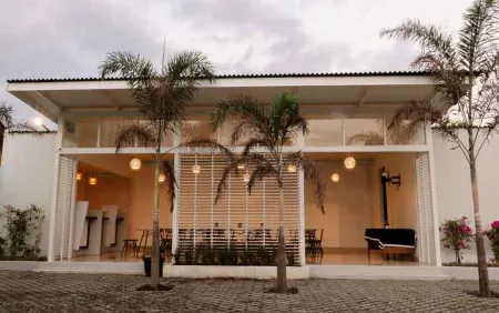 Syariah Lombok Hotel Отели в г. Ломбок