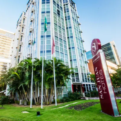 SJ Royal - San Juan Curitiba Hotels near مولر مول