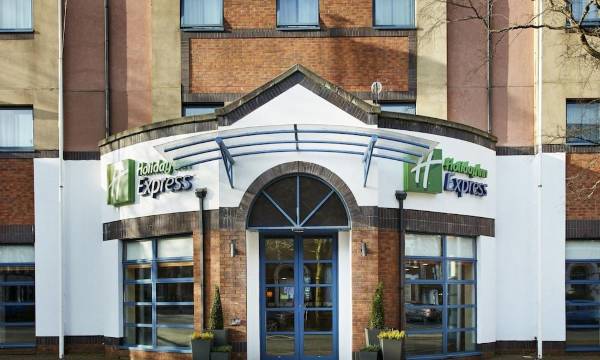 Holiday Inn Express Belfast City by IHG