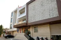 Hotel Sapphire World