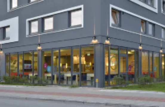 بي آند بي هوتل هامبورج هاربورج Hotels near مطاحن كامبفماير
