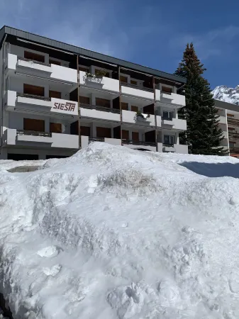 Siesta Apt. 15 Отели рядом с достопримечательностью «Гемми»