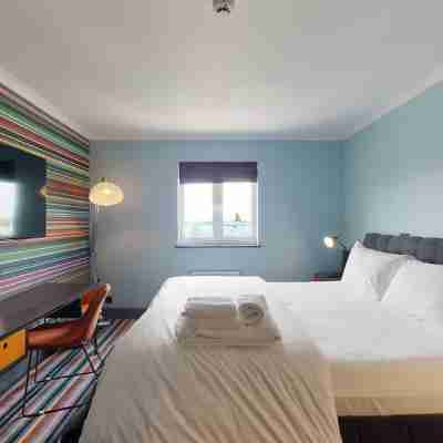 Village Hotel Bournemouth Rooms