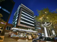 Sveo Business Hotel アタチュルク廟周辺のホテル