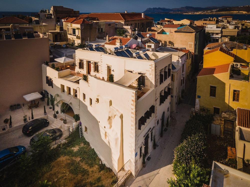 Lithinon Luxury Suites - Hanía