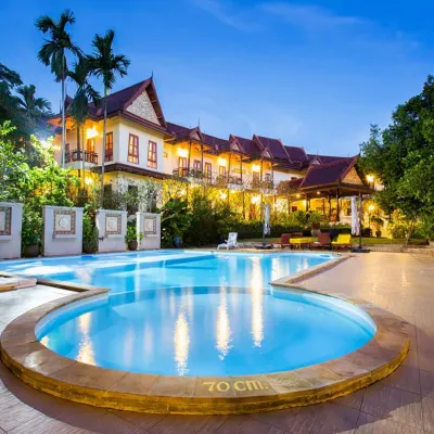 Phuwanalee Resort Hotels in der Nähe von Wat Tha Chang