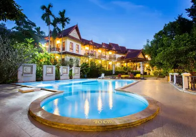 Phuwanalee Resort Hotel dekat Farm Chokchai