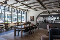 The Westley Calgary Downtown, Tapestry Collection by Hilton